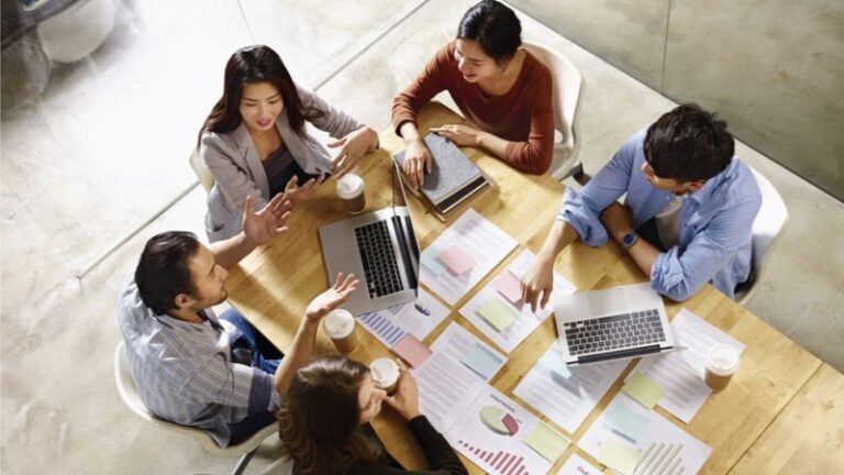 9 Panduan dan Alat Bermanfaat untuk Mengembangkan Rencana Bisnis yang Cerdas